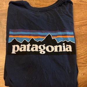 XL Men’s Navy Patagonia T Shirt